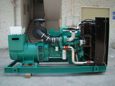 大洼1100kw康明斯柴油发电机组图片 大洼1100kw康明斯柴油发电机组图片